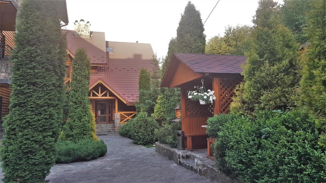 Karpatski Zori Hotel Bukovel Exterior photo